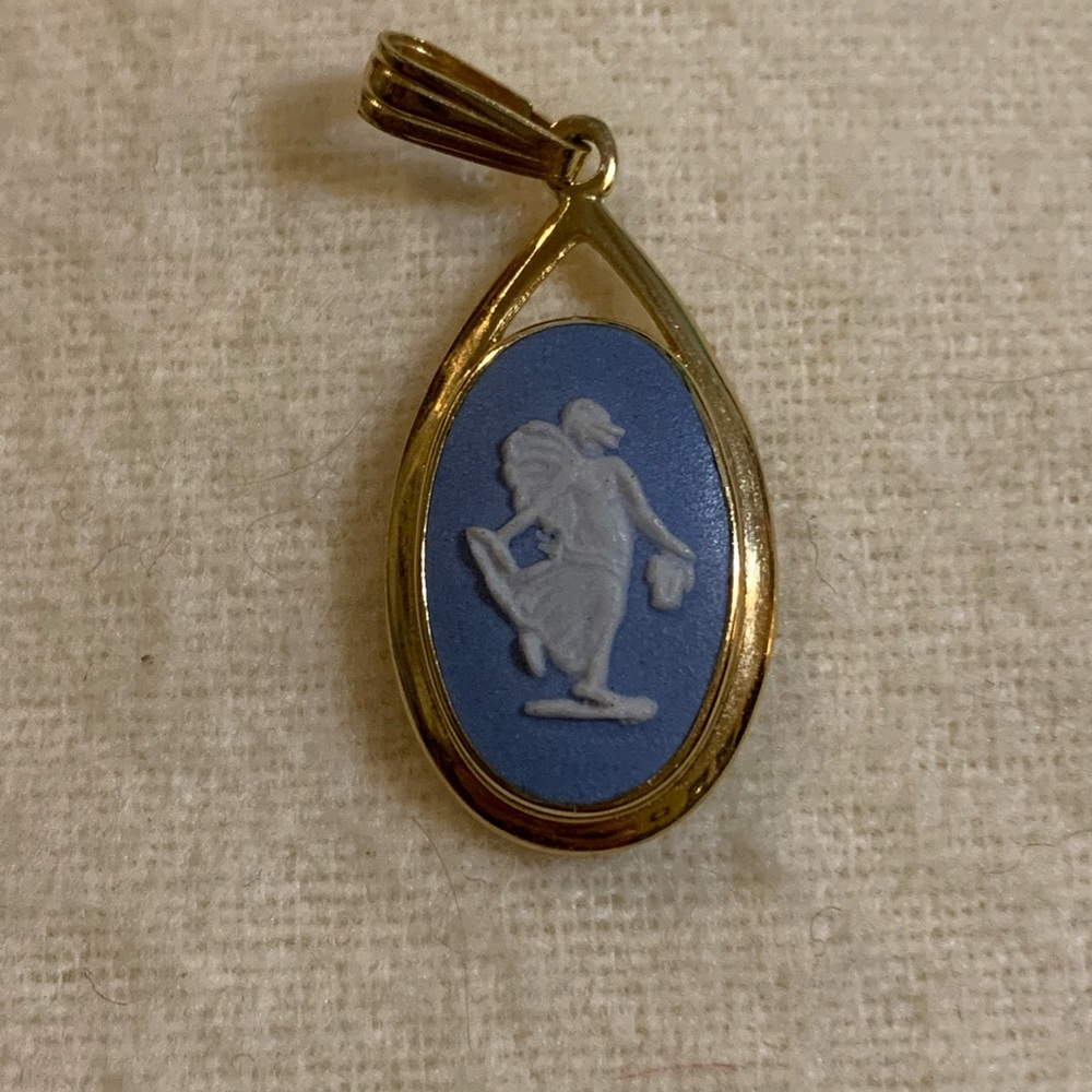 Wedgwood Pendant